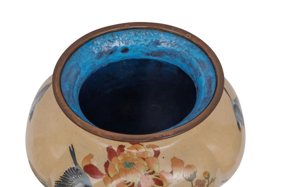 Monumental Japanese Three-Piece Peach Cloisonné Enamel Garniture, Nagoya Company - Image 19