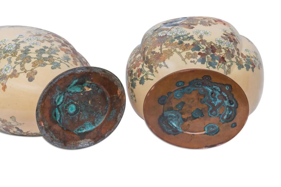 Monumental Japanese Three-Piece Peach Cloisonné Enamel Garniture, Nagoya Company - Image 20