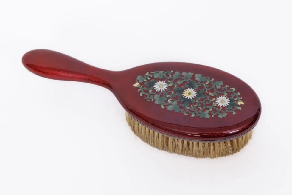 Exquisite Japanese Cloisonné Red Enamel Six-Piece Dressing Table Set, Ando Jubei - Image 11