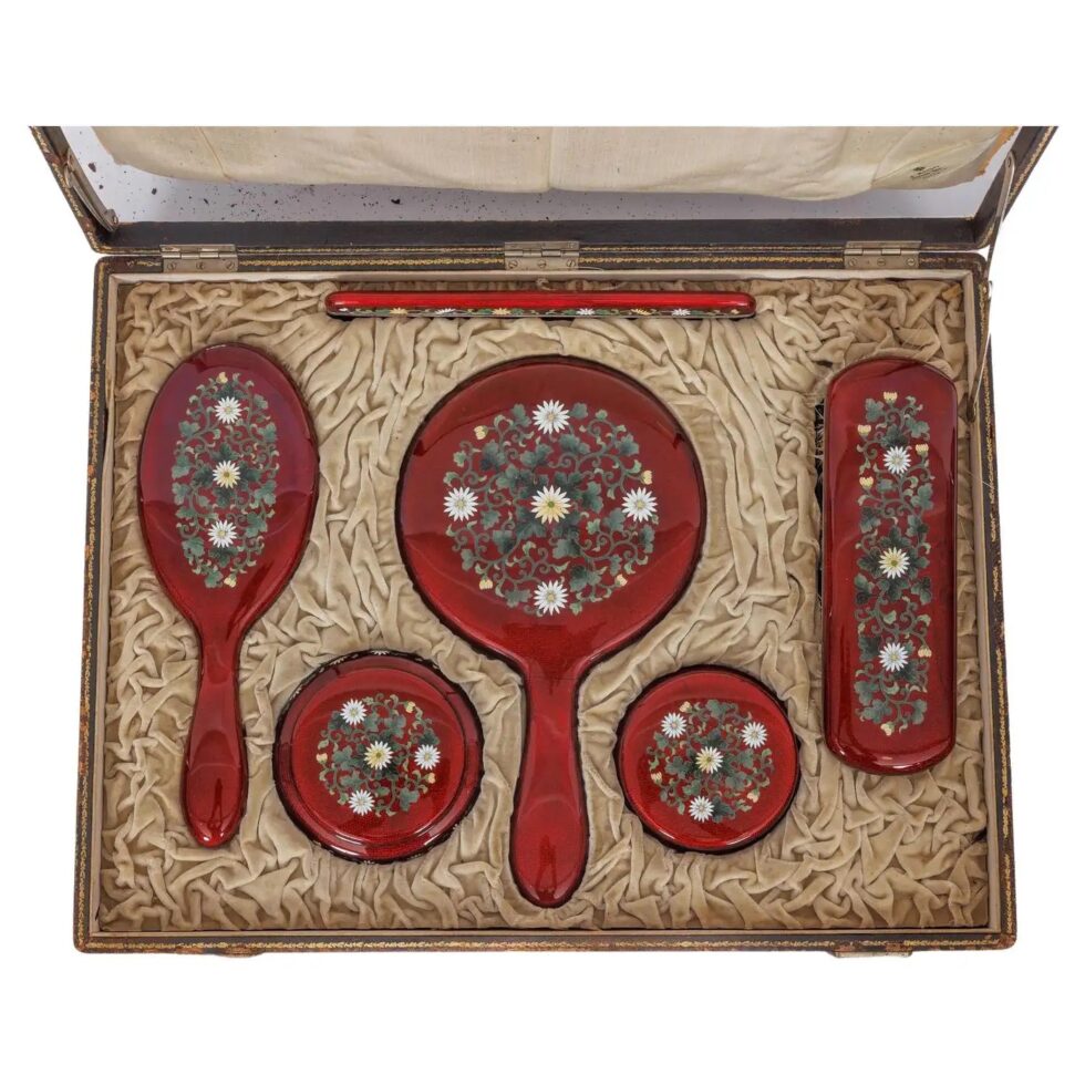 Exquisite Japanese Cloisonné Red Enamel Six-Piece Dressing Table Set, Ando Jubei - Image 2