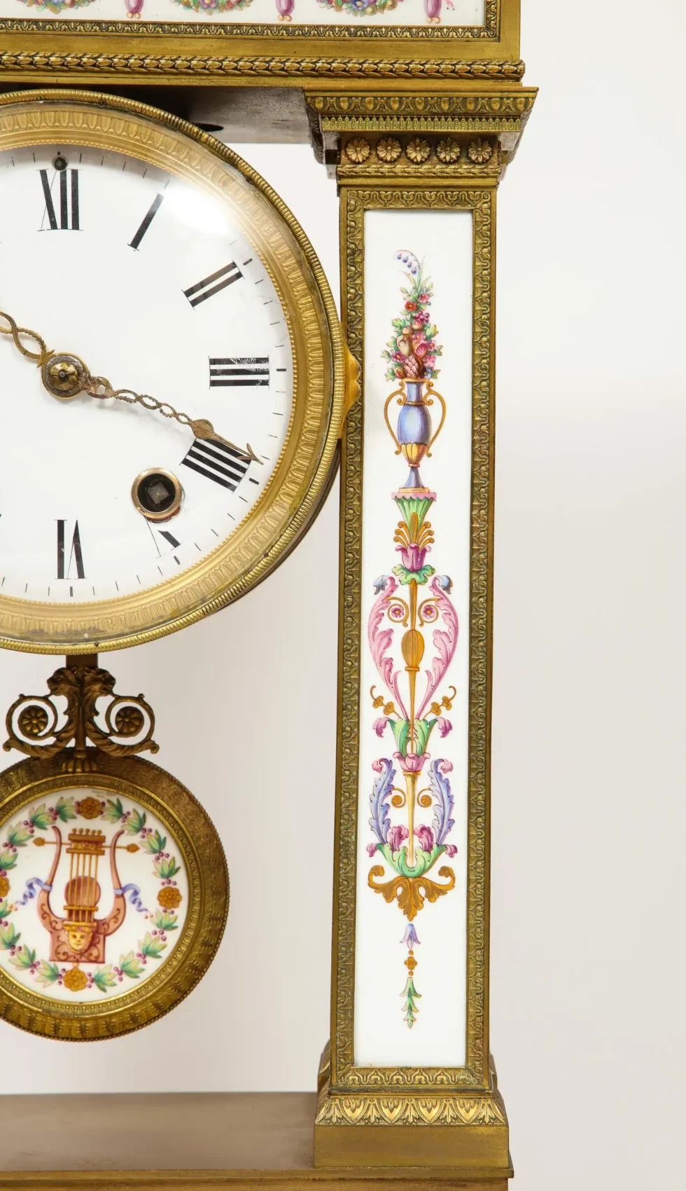 A Restauration Period Porcelain Inset Ormolu Mantel Clock, Attributed to Deniere - Image 7