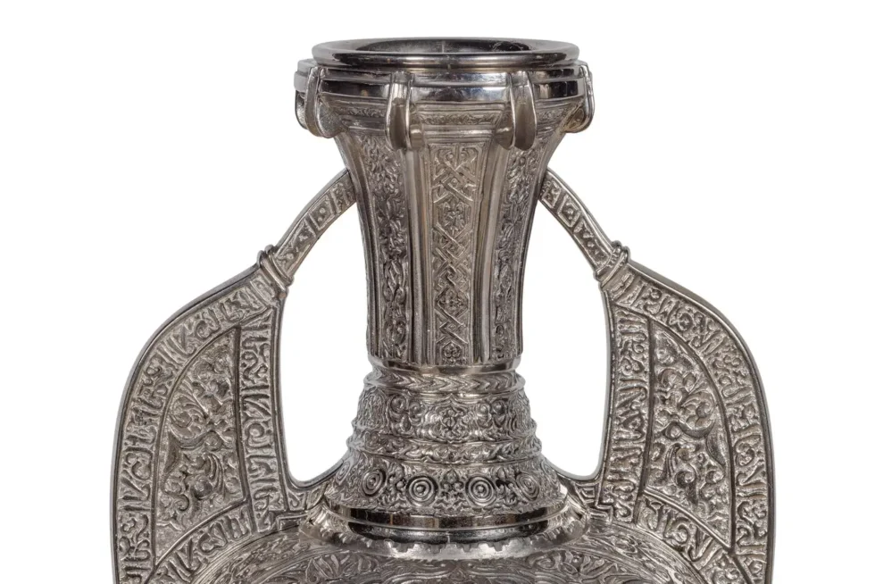 A Magnificent Pair of Silvered Bronze "Alhambra" Vases by Tiffany Studios - Image 6