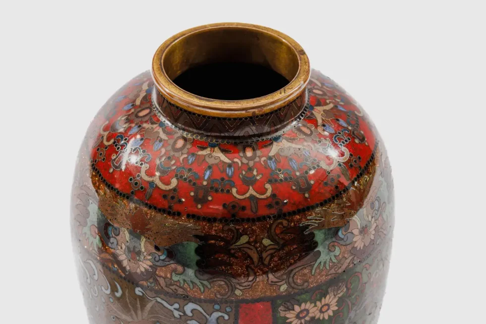 Rare Pair of Meiji Period Japanese Cloisonne Enamel Vases Red Ground Dragon - Image 2