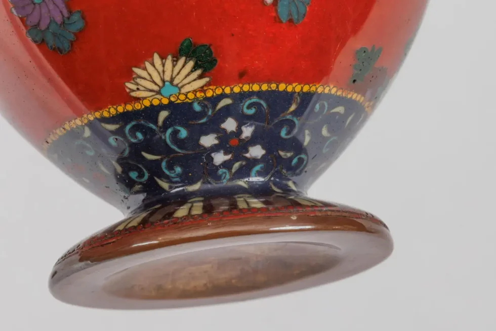 Rare Japanese Cloisonne Enamel Covered Jar with Transparent Red Ground Floral - Image 12