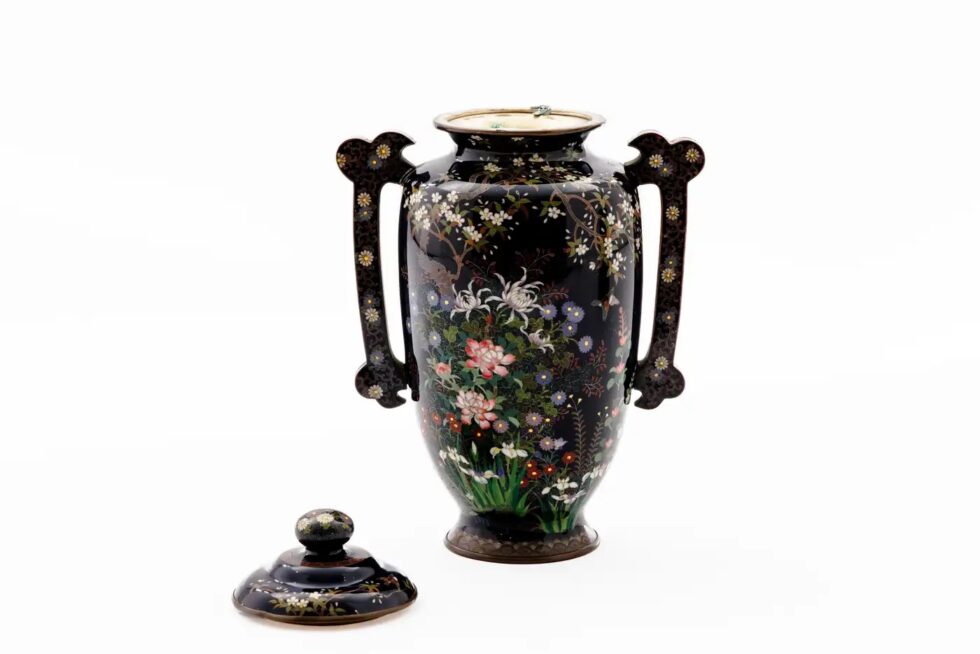 Important Meiji Period Japanese Cloisonné Enamel Covered Jar by Miwa Tomisaburo - Image 9