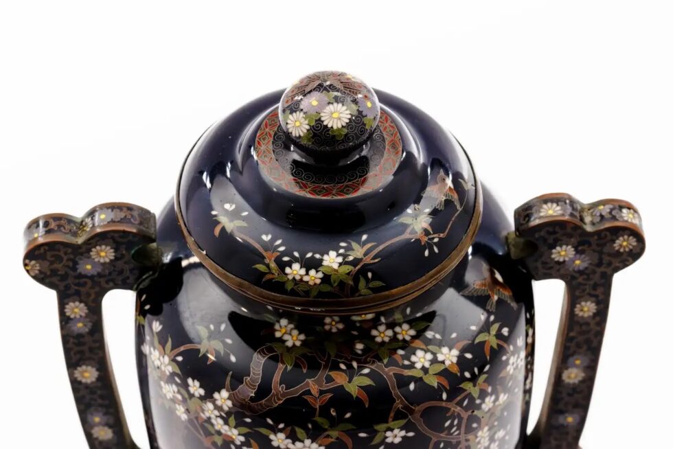 Important Meiji Period Japanese Cloisonné Enamel Covered Jar by Miwa Tomisaburo - Image 10