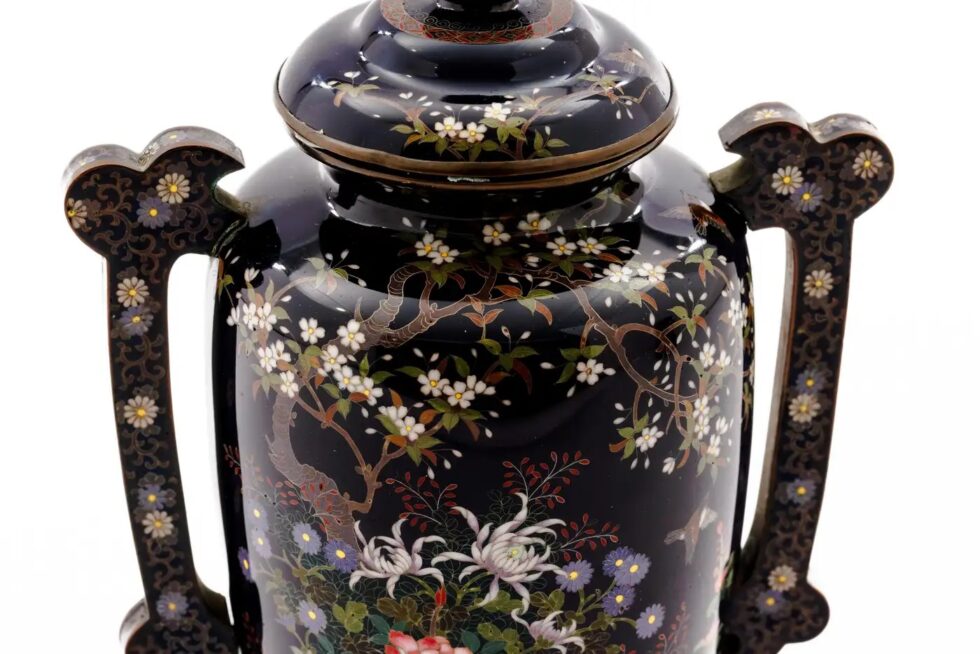 Important Meiji Period Japanese Cloisonné Enamel Covered Jar by Miwa Tomisaburo - Image 11