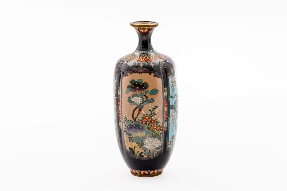 Important Set of Three Meiji Japanese Cloisonné Enamel Vases Signed by Ota - Image 10