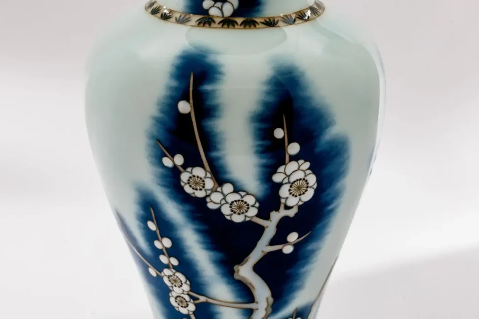 Exquisite Japanese Cloisonné Enamel Vase Blue and White Plum Blossoms, Ando - Image 7