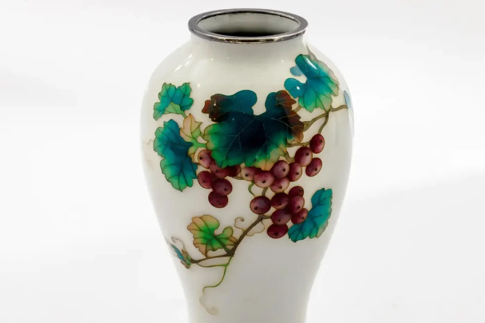 Fine Pair of Japanese Cloisonné Enamel Vases by Ando with Grapes on White Ground - Image 7