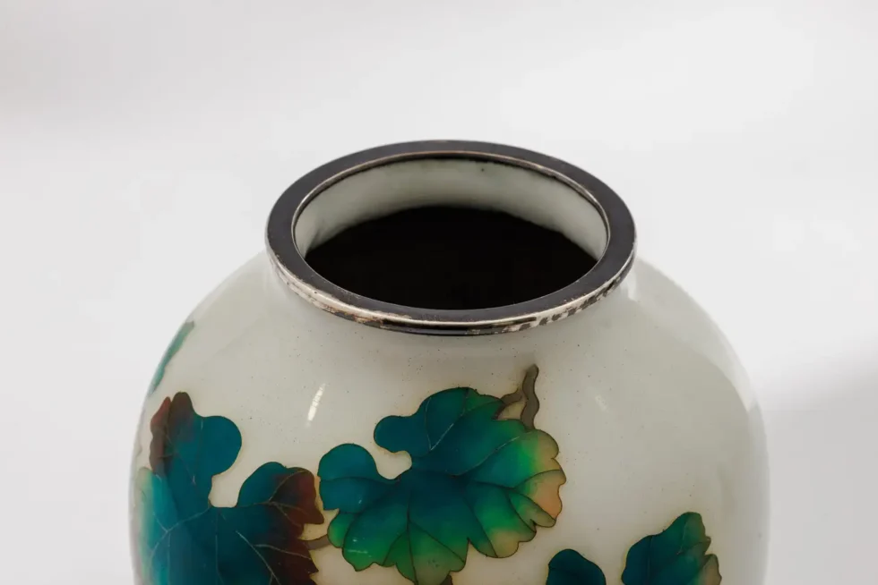 Fine Pair of Japanese Cloisonné Enamel Vases by Ando with Grapes on White Ground - Image 10
