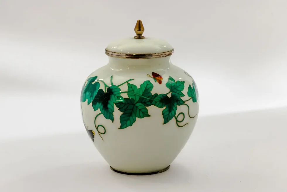 Exquisite Japanese Cloisonné Enamel Covered Jar with Ivy and Butterflies - Image 2