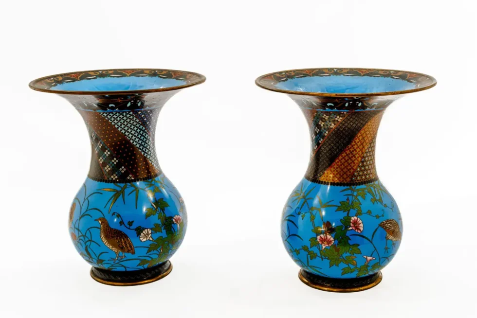 Important Pair of Japanese Cloisonné Enamel Vases Attributed to Gotō Seizaburō - Image 6