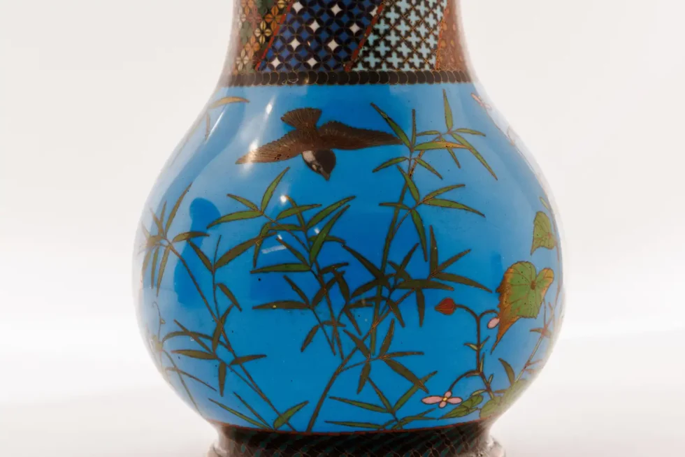 Important Pair of Japanese Cloisonné Enamel Vases Attributed to Gotō Seizaburō - Image 12