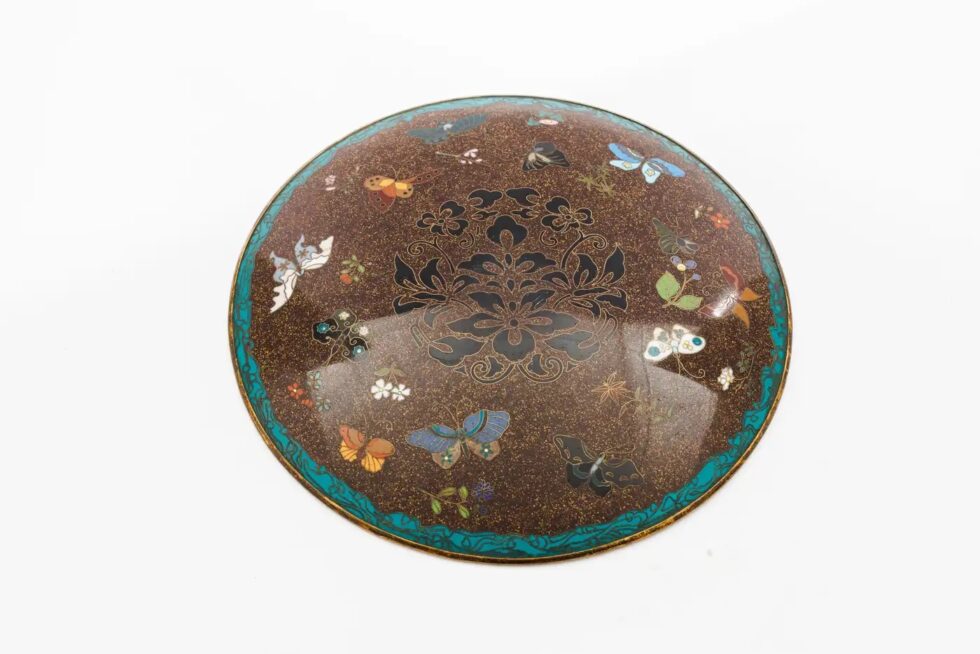 Japanese Cloisonné Enamel Charger with Cranes, Attributed to Gotō Seizaburō - Image 12