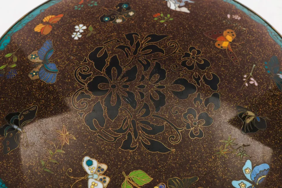 Japanese Cloisonné Enamel Charger with Cranes, Attributed to Gotō Seizaburō - Image 13
