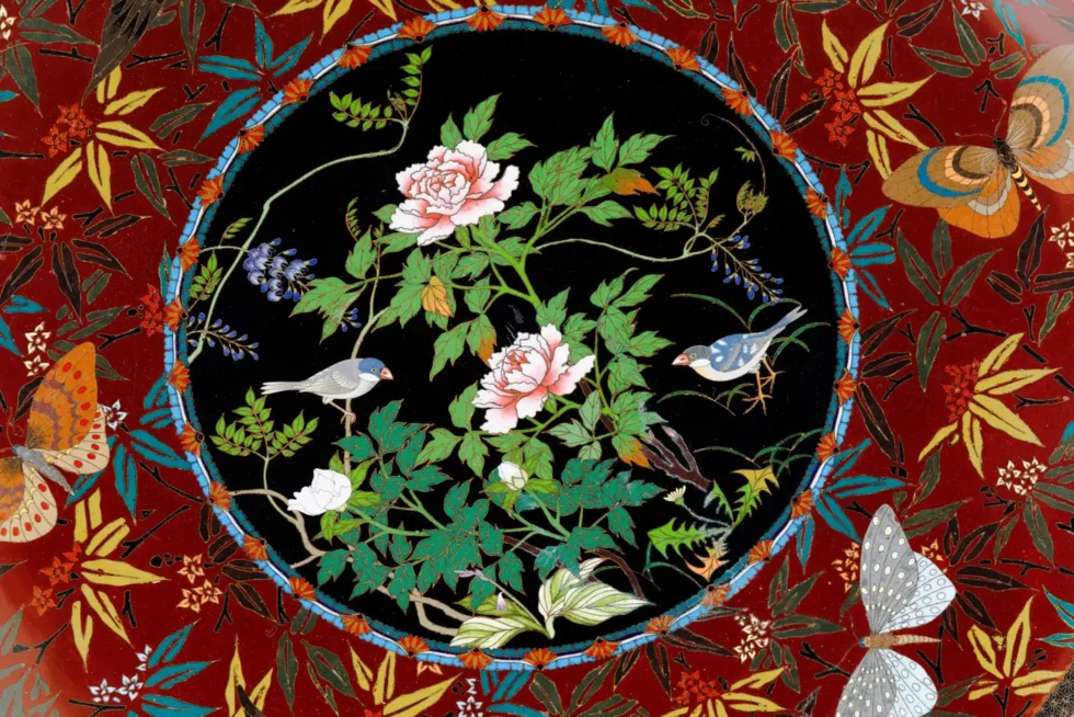 Fine Japanese Cloisonné Enamel Charger Peonies Birds Butterflies Goto Seizaburō - Image 3