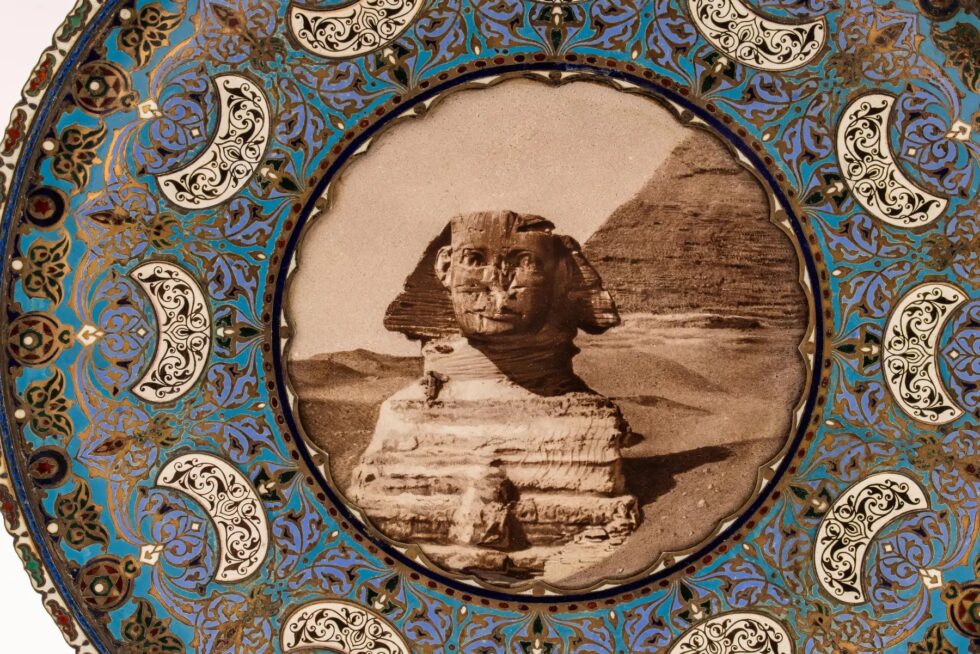 An Important Ottoman Yildiz Palace Silver Gilt and Enamel Plate, Sphinx of Egypt - Image 4