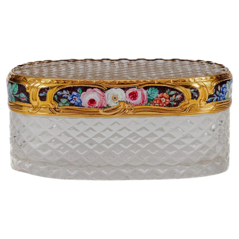 A Rare Louis XVI Gold and Enamel Rock Crystal Snuff Box, Rothschild Provenance