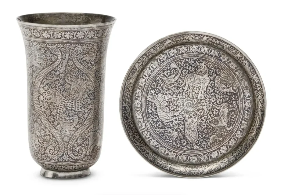 An Exceptional Indian Solid Silver Niello Beaker and Saucer, circa 1800 - Image 3