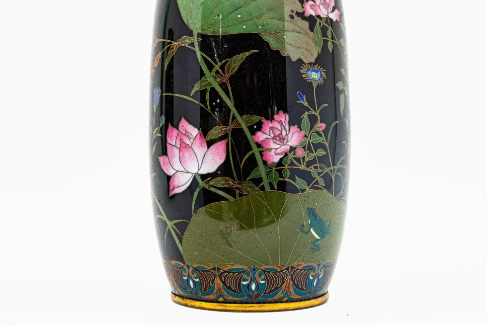 Important Japanese Cloisonne Enamel Garniture Attributed to Goto Seizaburo - Image 21