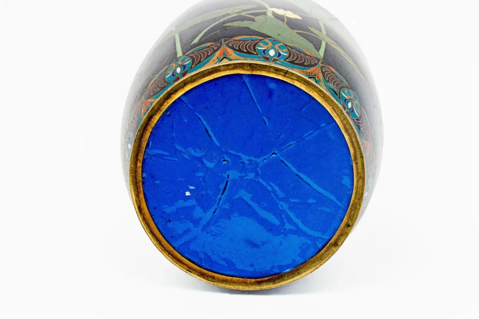 Important Japanese Cloisonne Enamel Garniture Attributed to Goto Seizaburo - Image 24