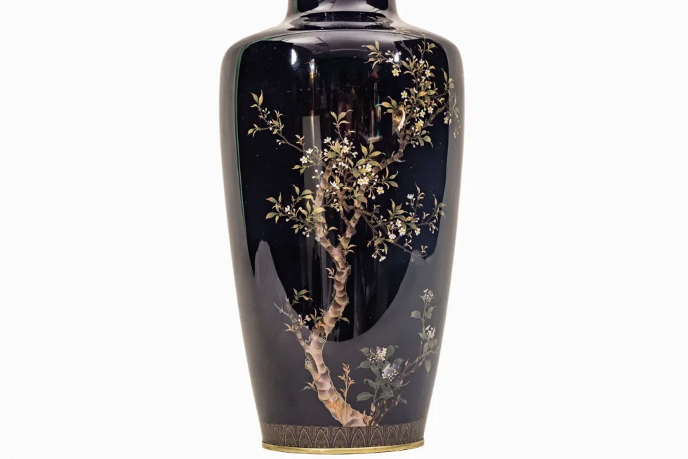 Exceptional Japanese Cloisonné Enamel Vase Attributed to Hayashi Kodenji - Image 5