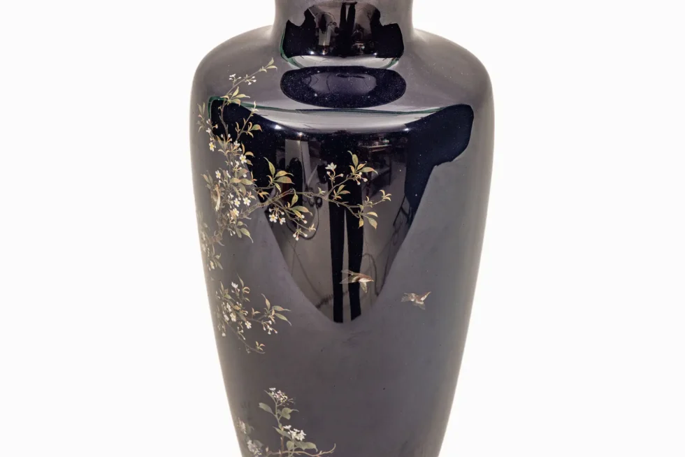 Exceptional Japanese Cloisonné Enamel Vase Attributed to Hayashi Kodenji - Image 7