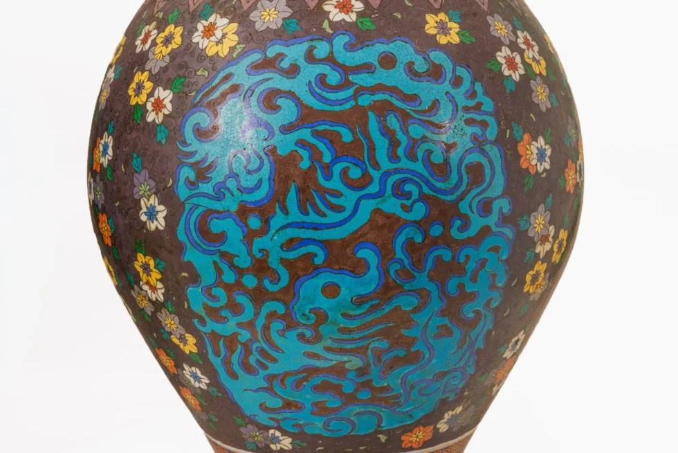 Monumental Pair of Japanese Cloisonné Porcelain Jars, Takeuchi Chubei, Meiji - Image 13