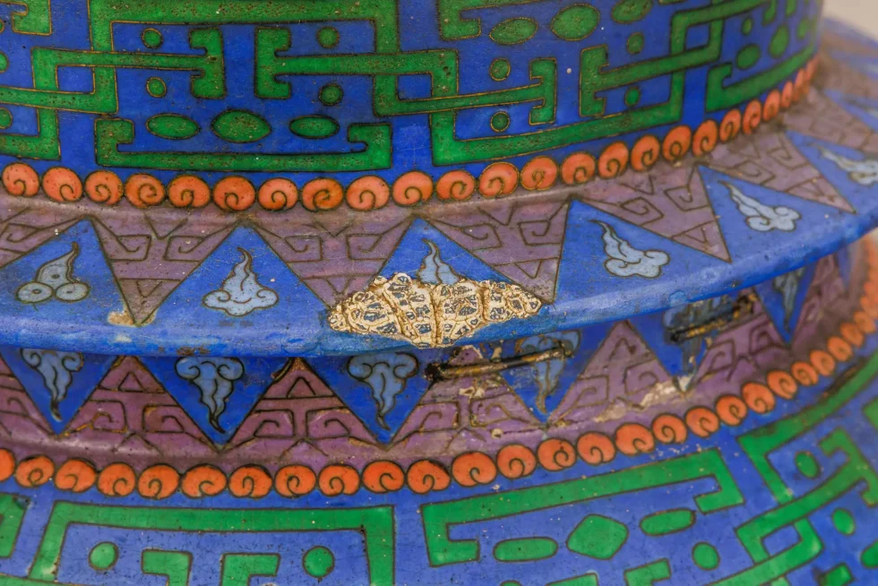 Monumental Pair of Japanese Cloisonné Porcelain Jars, Takeuchi Chubei, Meiji - Image 20
