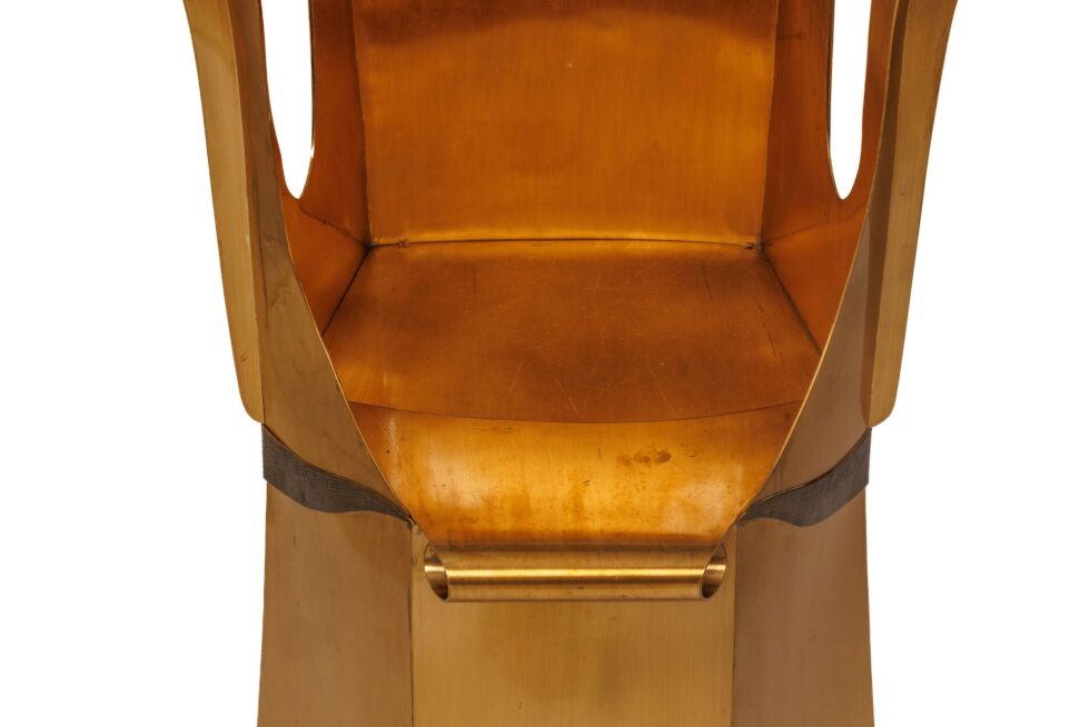 Kurt J. Matzdorf Monumental Judaica Modernist Brass Torah Stand, New York c 1970 - Image 3