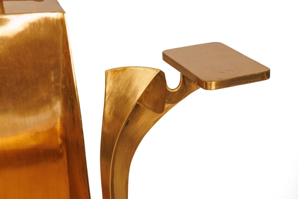 Kurt J. Matzdorf Monumental Judaica Modernist Brass Torah Stand, New York c 1970 - Image 6