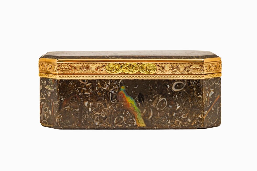 Exceptional French 18K Gold-Mounted Opal Matrix Snuff Box, circa 1800 - Image 10