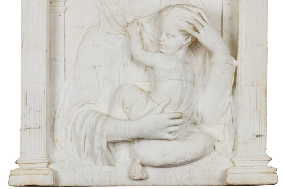 Important 19th Century Carved Marble Madonna and Child, Mater Amabilis - Image 4