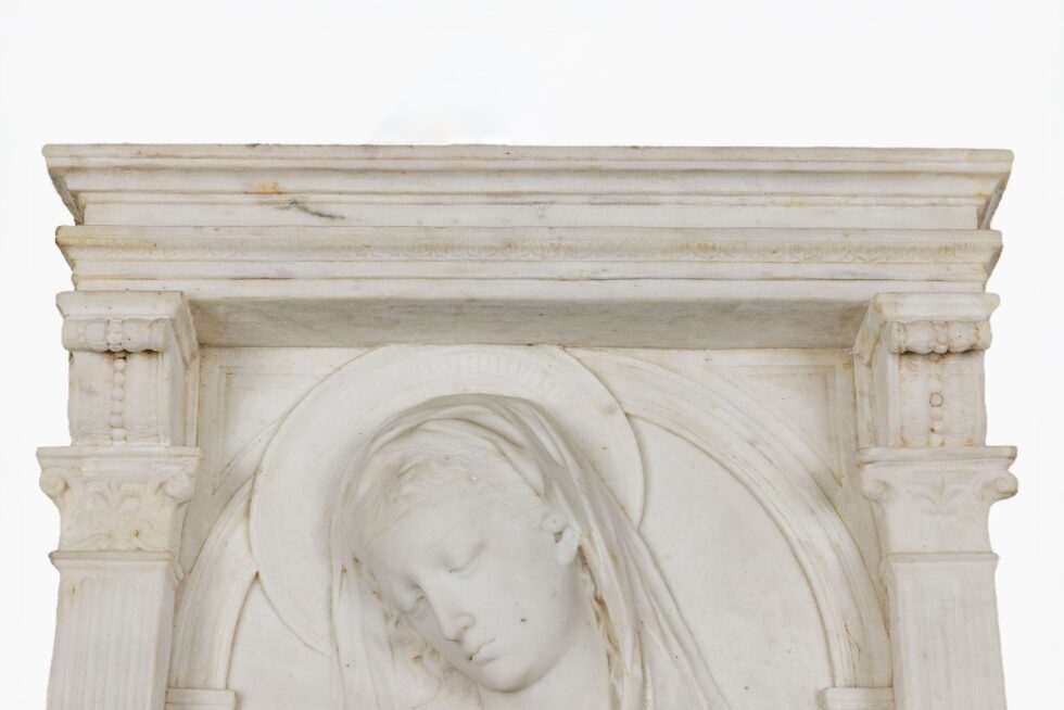 Important 19th Century Carved Marble Madonna and Child, Mater Amabilis - Image 7